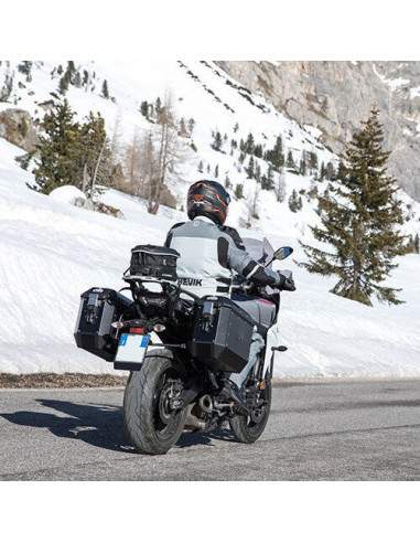 VALISE TREKKER ALASKA NOIR GIVI 36 LITRES VALISE TREKKER ALASKA NOIR GIVI 36 LITRES