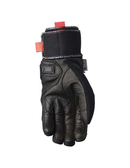 Gants Five WFX City Short GTX FIVE - 65.831667 Five vous présente les gants moto WFX City Short Gore-Tex, conçu en stretch exten Gants Five WFX City Short GTX FIVE - 65.831667 Five vous présente les gants moto WFX City Short Gore-Tex, conçu en stretch exten