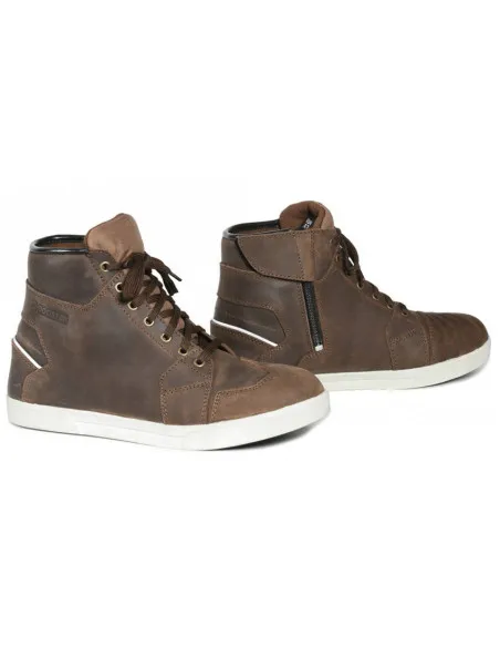 Baskets Moto Booster BTX WP Marron